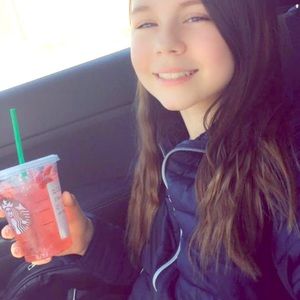 Meet your Posher, Ava